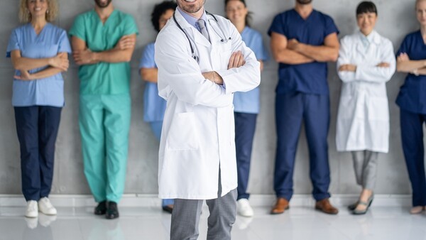 의사 창업 늘었지만...'임상→산업' 연결은 아직 미완 - 뉴스 썸네일 이미지