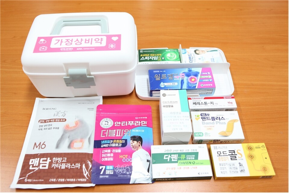 서울시약, 파지수거 노령여성 '여름철 보건안전' 돌봄 상담 진행 - 뉴스 썸네일 이미지