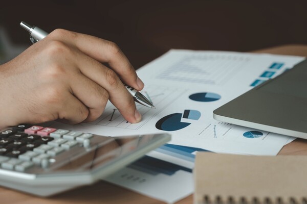 제약바이오 94개社 상반기 이익률 14%...전년比 1.8%p↑ - 뉴스 썸네일 이미지